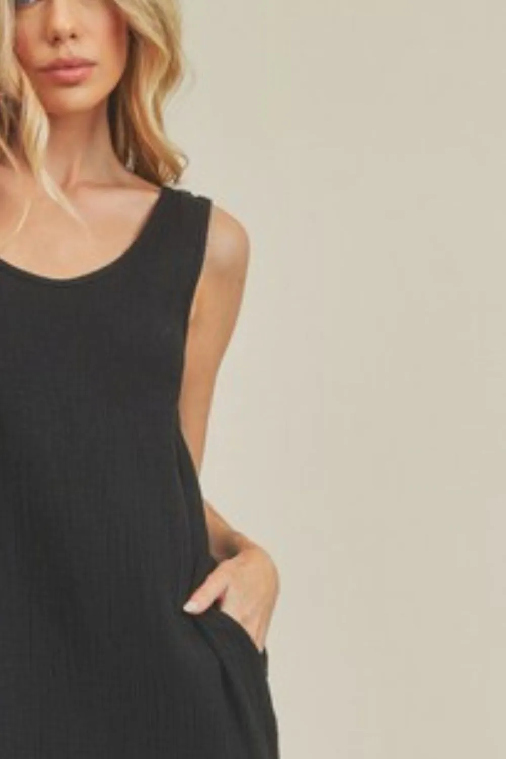 Aemi   Co Round Neck Midi Tank Dress with Pockets