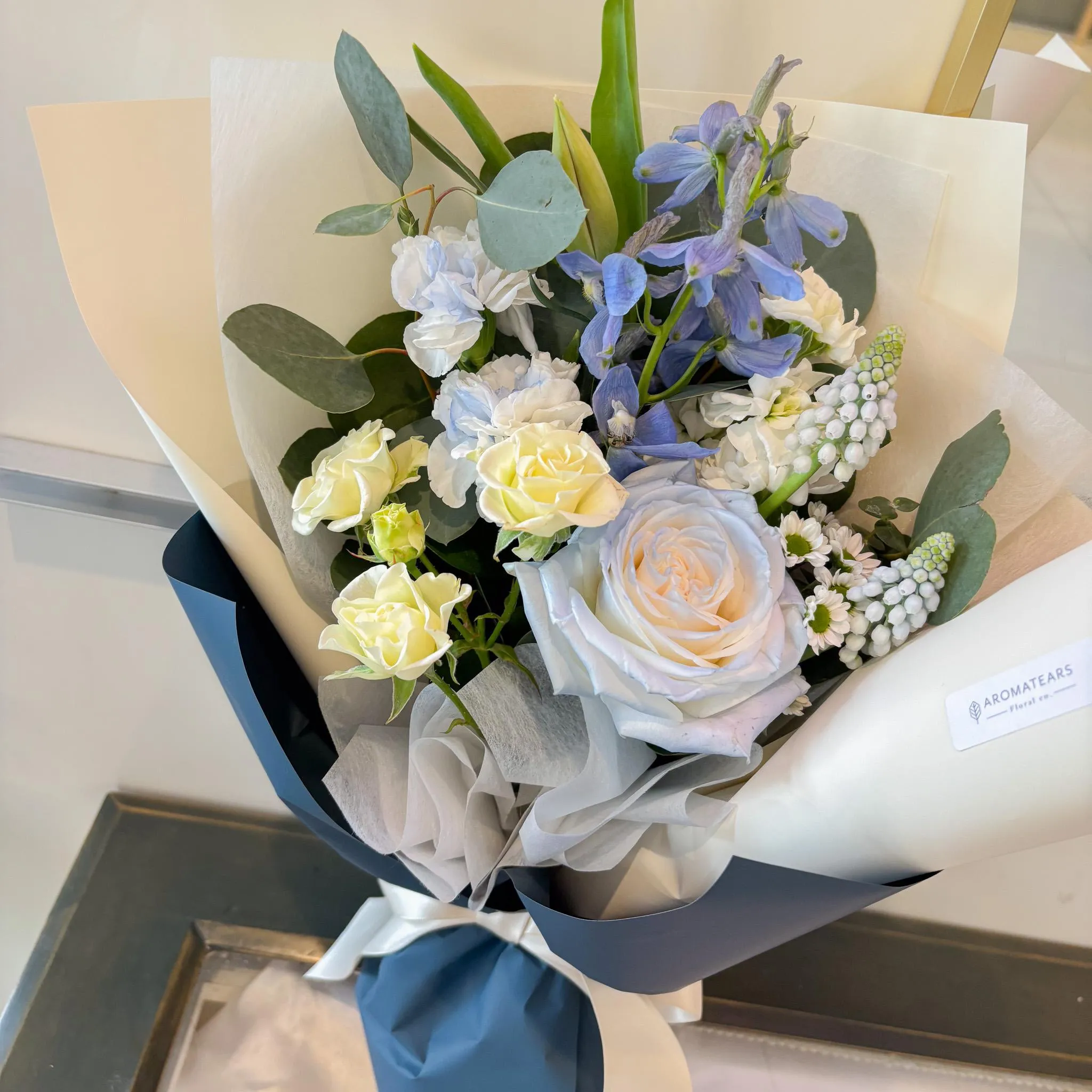 Designer's Choice Simple Mixed Fresh Bouquet