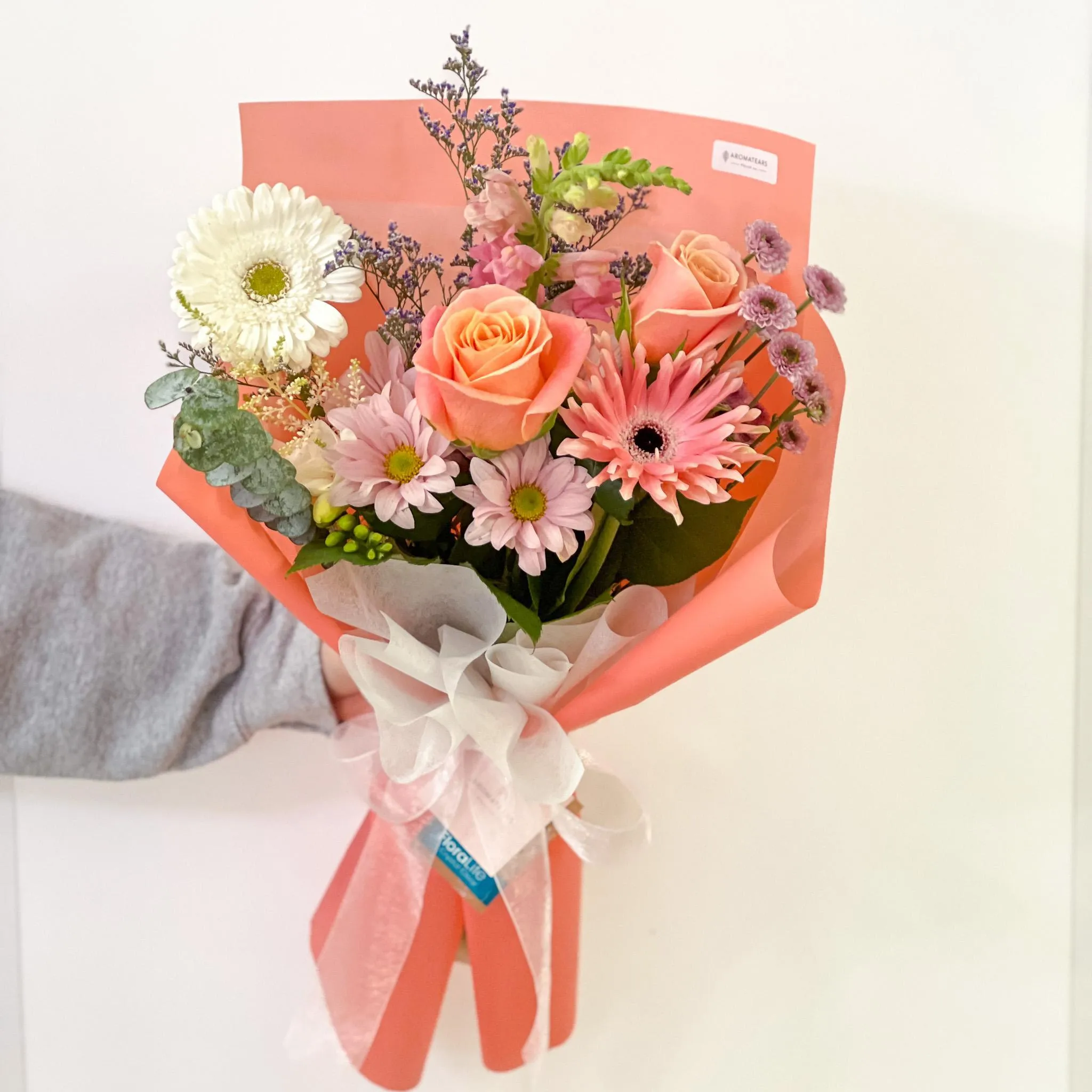 Designer's Choice Simple Mixed Fresh Bouquet