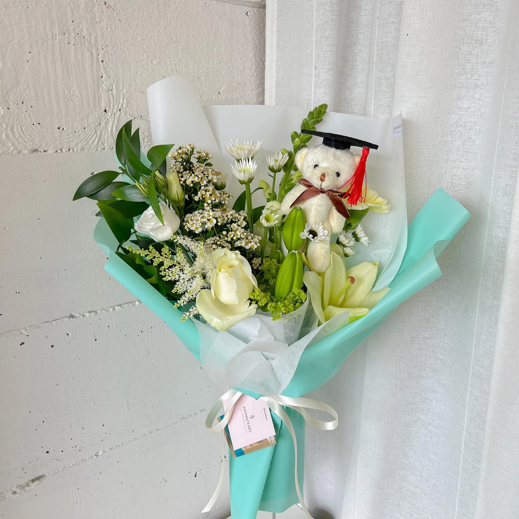 Designer's Choice Simple Mixed Fresh Bouquet