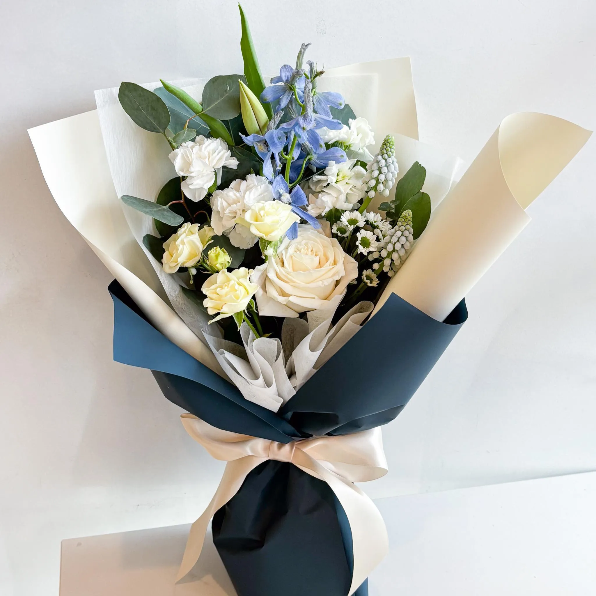 Designer's Choice Simple Mixed Fresh Bouquet