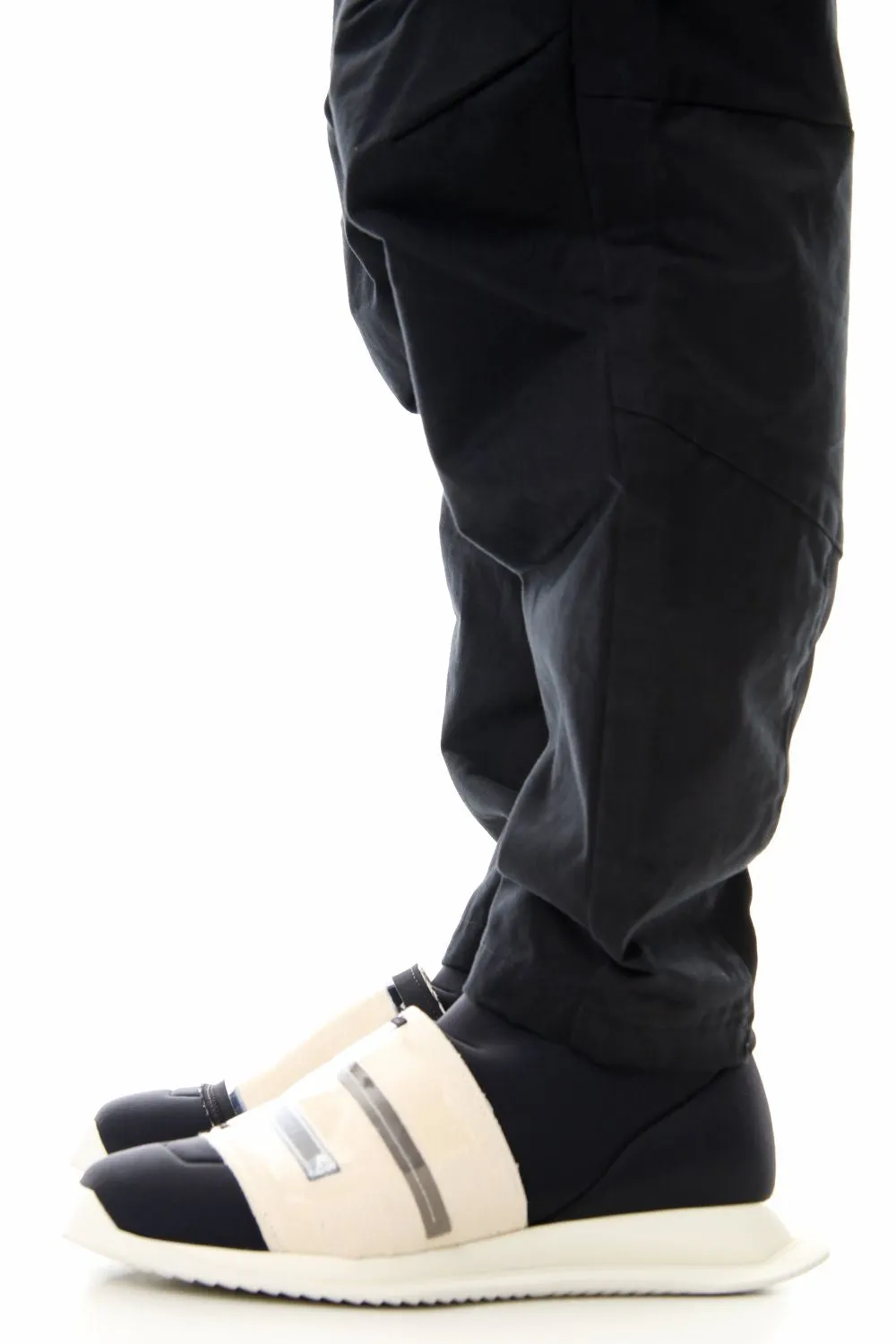 INVISIBLE CARGO PANTS - BLACK