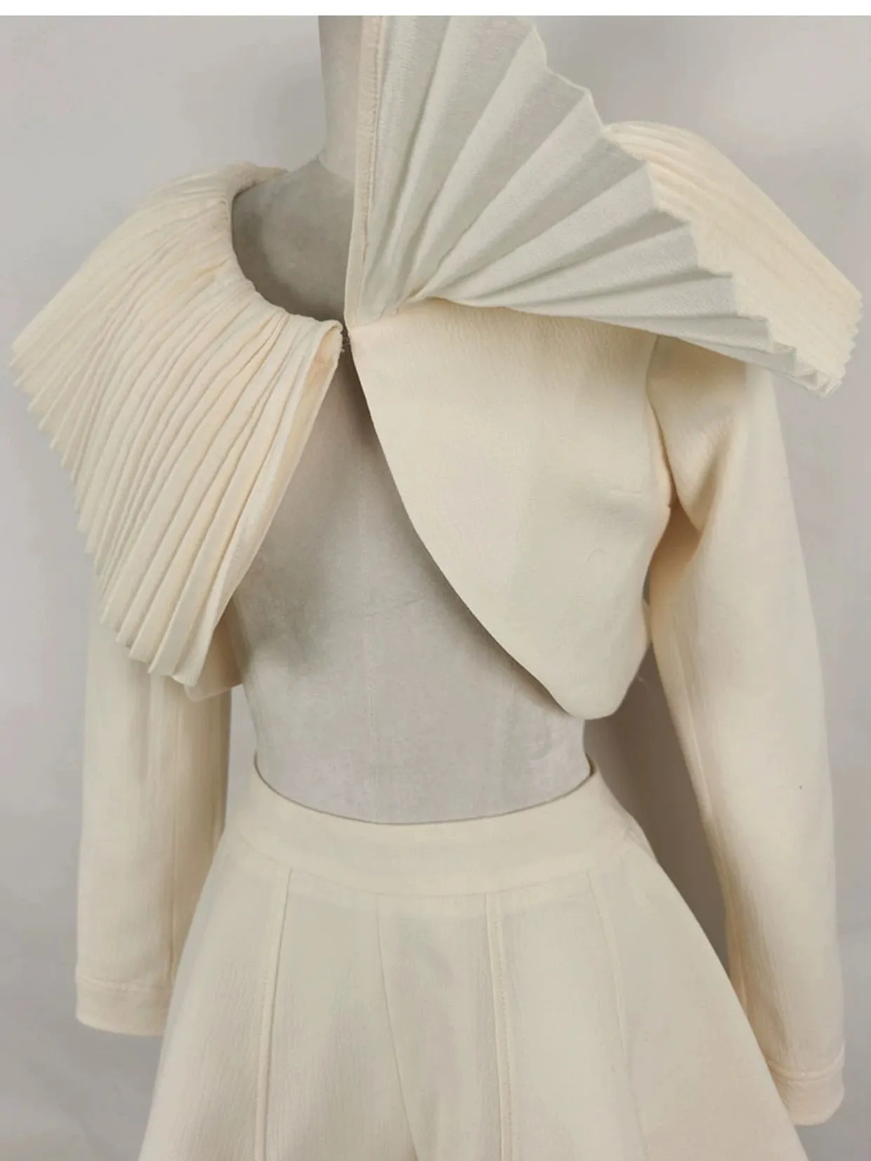 Milky beige sophisticated elegant Round Neck short cropped Coat   Shorts   Top three pieces set  - Yus