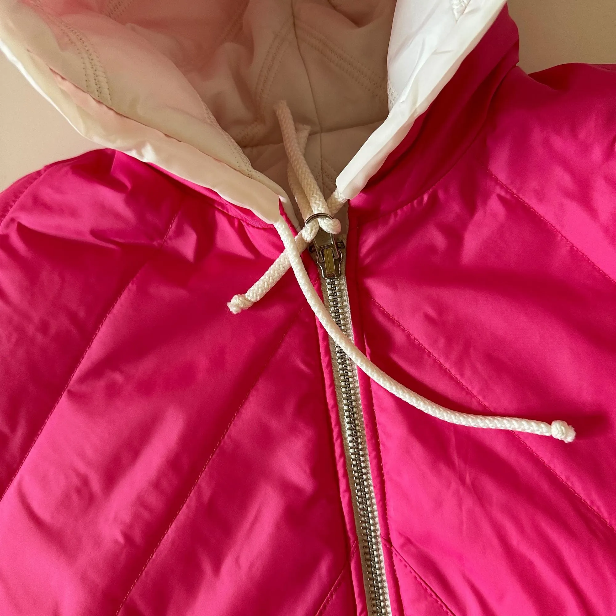 Puffer Ivory Hot Pink Reversible Mid-Season Quilted Jacket with Hood and Zipper, Made of Raincoat Fabric (One Size for Girls 6-10 Years)