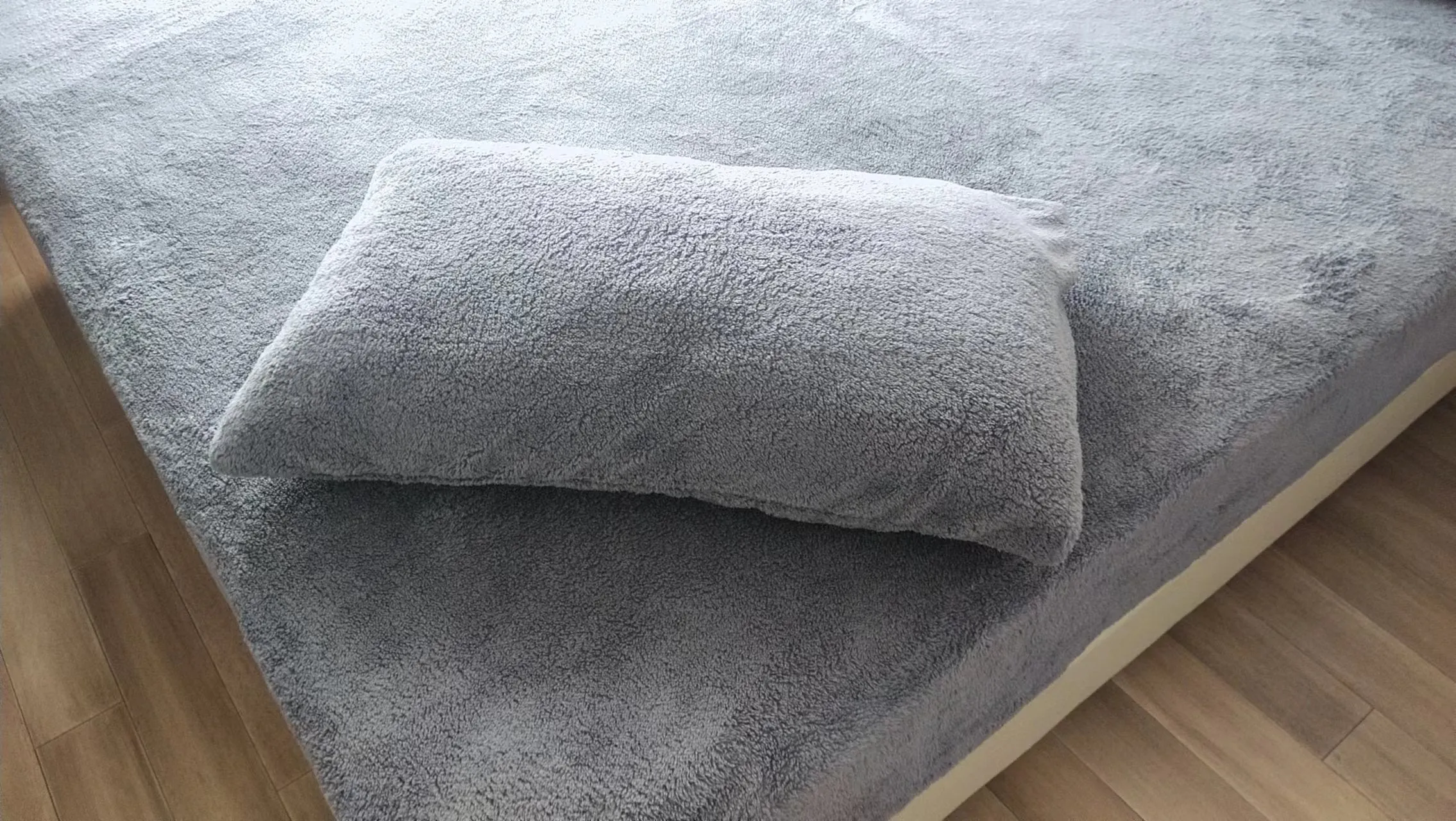 Teddy Fleece Fitted Sheet (Grey)